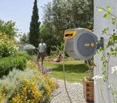 Hozelock  Duvara Monte 20 m Hortumlu Otomatik Geri Sarmalı Hortum Toplama Makara Seti