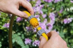 Hozelock 2100H Hortum Ekleme ve Tamir Adaptörü 1/2″