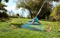 Gardena 3099 Plastik Ayarlanabilir Tırmık